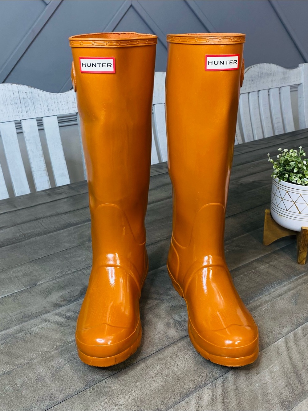 Hunter Original Tall Glossy Waterproof Rubber Rain Boots Orange Women’s Size 7